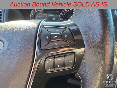 Used 2018 Ford Explorer Platinum image 16