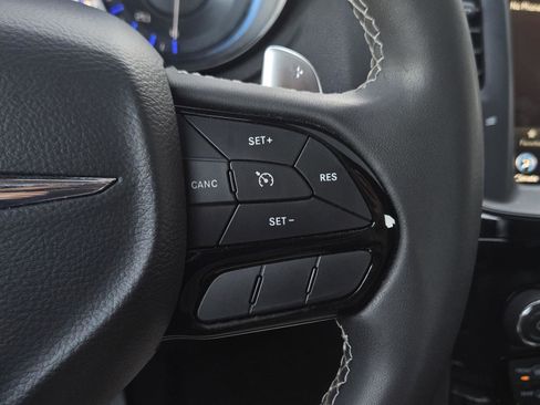 Used 2023 Chrysler 300 S image 15