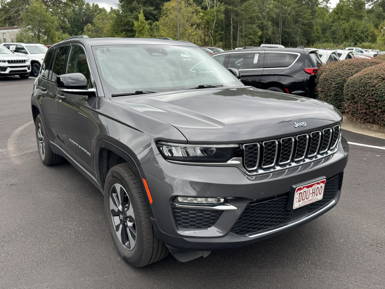 Used 2024 Jeep Grand Cherokee Limited 4xe AWD/4WD image 3