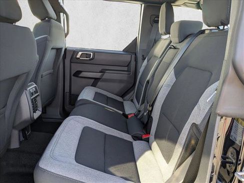 New 2025 Ford Bronco 4-Door image 15