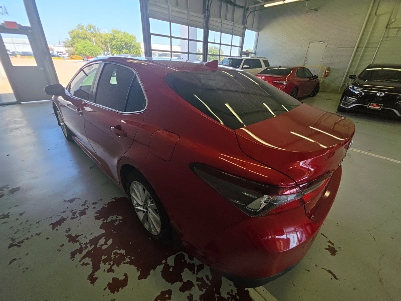 Used 2024 Toyota Camry LE w/ Convenience Package FWD image 6