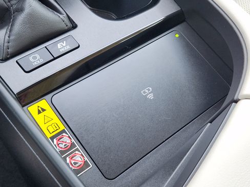 Used 2025 Lexus ES 300h w/ Premium Package image 24