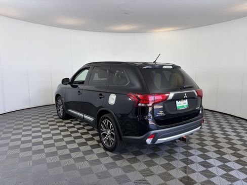 Used 2016 Mitsubishi Outlander SEL AWD/4WD image 9