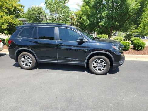 Used 2023 Honda Passport TrailSport image 8