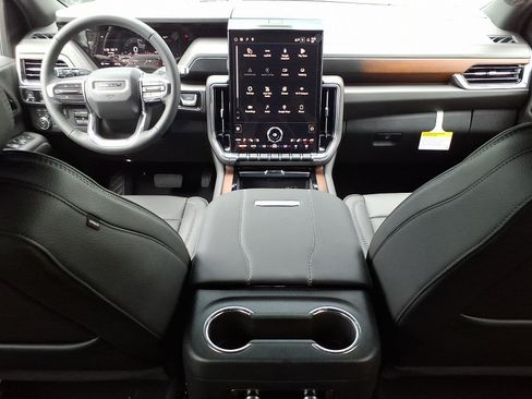 New 2026 GMC Yukon XL Denali AWD/4WD image 10