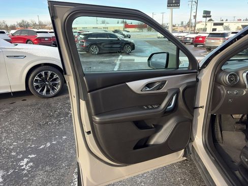 Used 2021 Chevrolet Blazer LT image 11