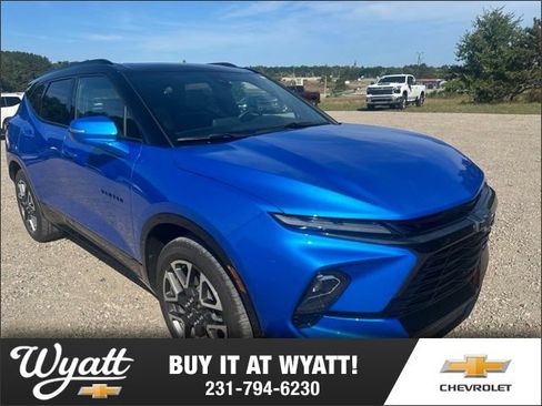 Used 2024 Chevrolet Blazer RS w/ Driver Confidence II Package AWD/4WD image 1