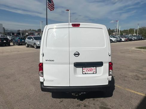 Used 2020 Nissan NV200 S FWD image 4
