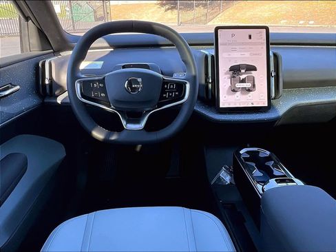 New 2025 Volvo EX30 Ultra w/ Protection Package Premier image 15