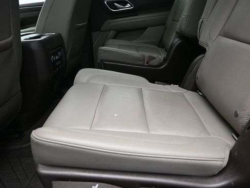Used 2021 Chevrolet Tahoe LT w/ Rear Media and Nav Package RWD image 17