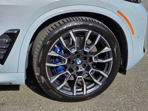 Used 2024 BMW X5 xDrive50e w/ Executive Package AWD/4WD image 9