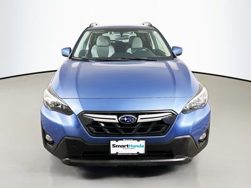 Used 2021 Subaru Crosstrek 2.0i Premium image 2