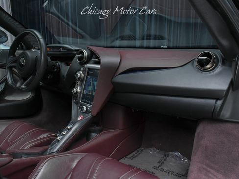 Used 2018 McLaren 720S Luxury RWD image 25