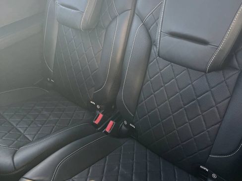 Used 2013 Mercedes-Benz GL 550 4MATIC image 31
