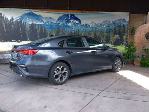 Used 2019 Kia Forte LXS image 6