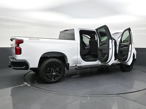 Used 2025 Chevrolet Silverado 1500 LT Trail Boss AWD/4WD image 29