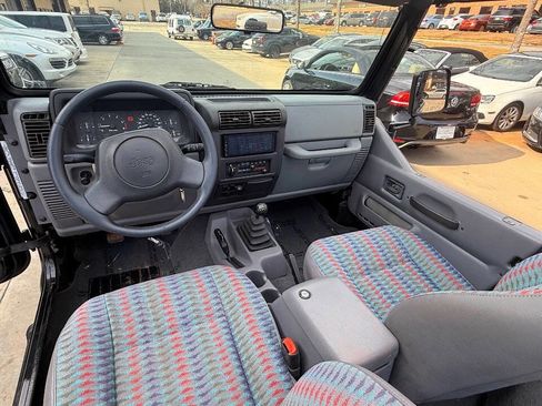 Used 1997 Jeep Wrangler Sport image 28