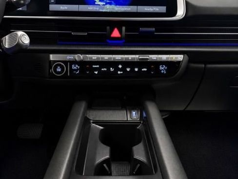 Used 2024 Hyundai Ioniq 6 SEL AWD/4WD image 19