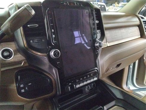 Used 2020 RAM 2500 Limited w/ Safety Group image 32