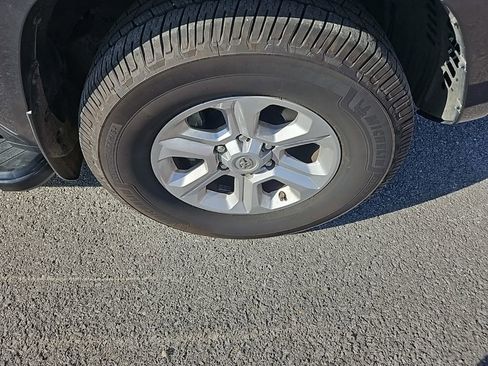 Used 2019 Toyota 4Runner SR5 image 10