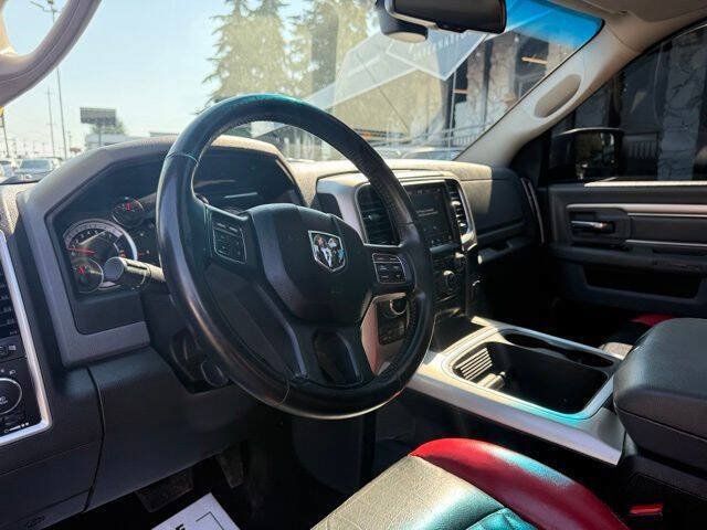 Used 2019 RAM 1500 Warlock AWD/4WD image 18