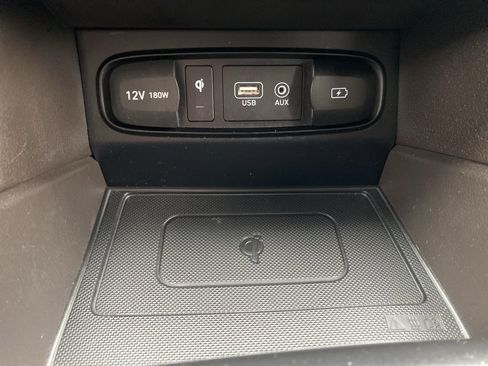 Used 2020 Hyundai Santa Fe SEL w/ Convenience Package image 37