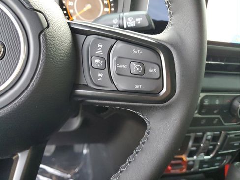 New 2026 Jeep Gladiator Mojave image 8