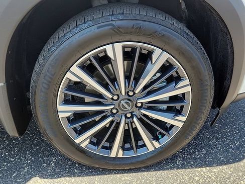 Used 2026 Nissan Pathfinder Platinum AWD/4WD image 7