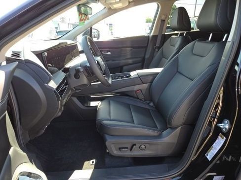 Certified 2025 Nissan Murano SV image 4