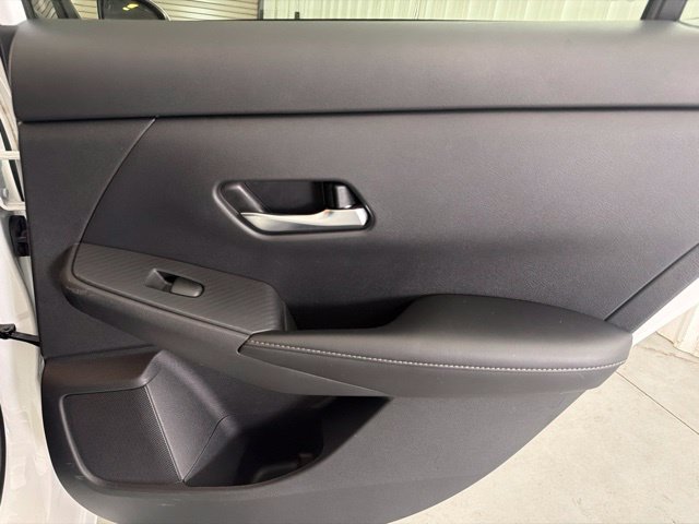 Used 2021 Nissan Sentra SV FWD image 17