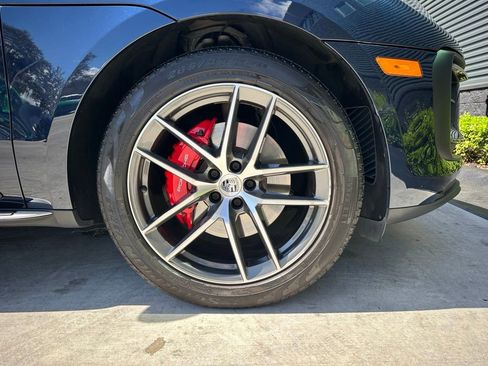 Certified 2022 Porsche Macan S image 15