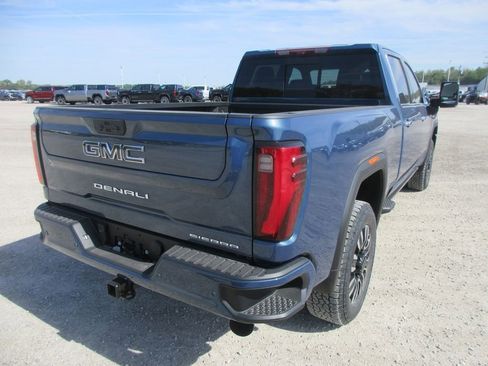 New 2026 GMC Sierra 2500 Denali Ultimate image 5