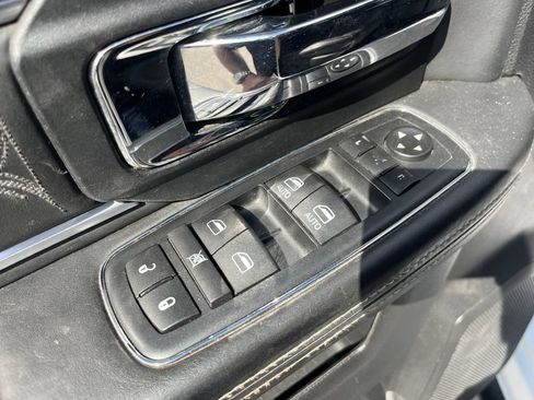 Used 2016 RAM 2500 Limited AWD/4WD image 15