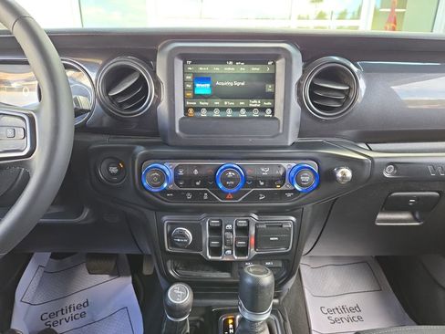 Used 2020 Jeep Wrangler Unlimited Sport AWD/4WD image 21