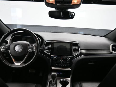 Used 2019 Jeep Grand Cherokee Limited image 40
