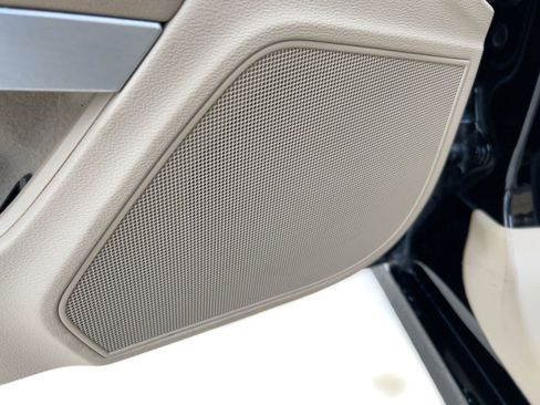 Used 2011 Mercedes-Benz E 350 E 350 image 19