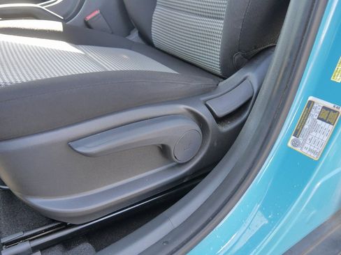 Used 2022 Hyundai Kona SE w/ Cargo Package image 19