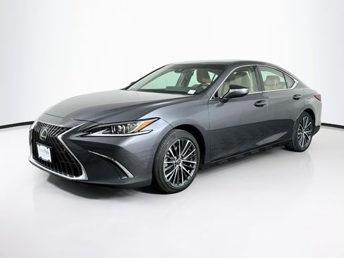 Used 2024 Lexus ES 350 w/ Premium Package FWD image 3