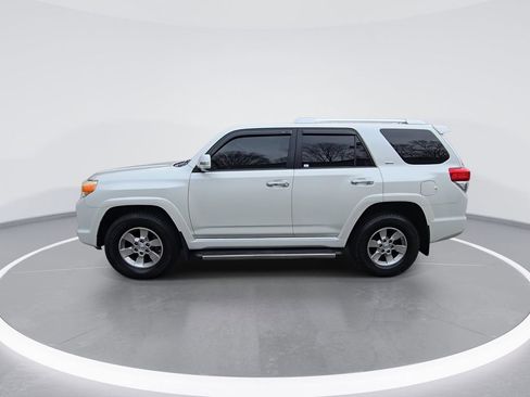 Used 2012 Toyota 4Runner SR5 w/ Convenience Pkg image 5