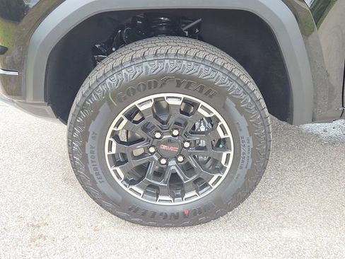 New 2026 GMC Canyon AT4 image 6