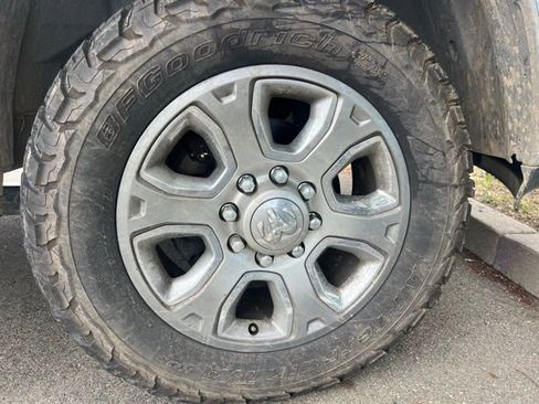 Used 2016 RAM 2500 Laramie w/ Convenience Group image 5