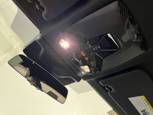 Used 2025 BMW X1 xDrive28i w/ Premium Package image 19