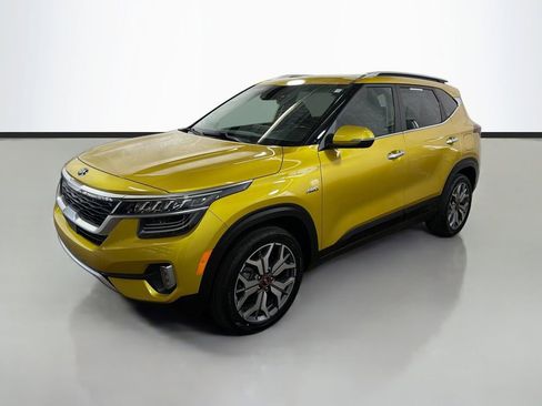 Used 2021 Kia Seltos SX w/ SX Sunroof Package AWD/4WD image 5