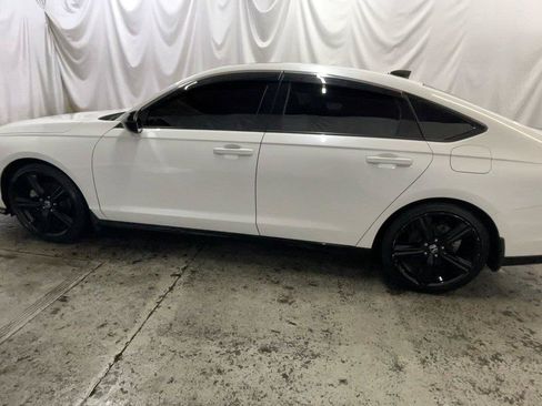 Used 2023 Honda Accord Sport image 13