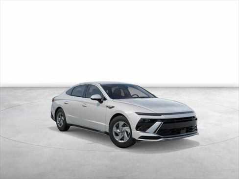 New 2026 Hyundai Sonata SE image 2