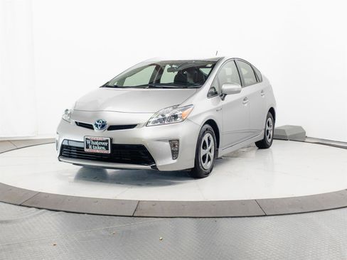 Used 2012 Toyota Prius Two FWD image 3