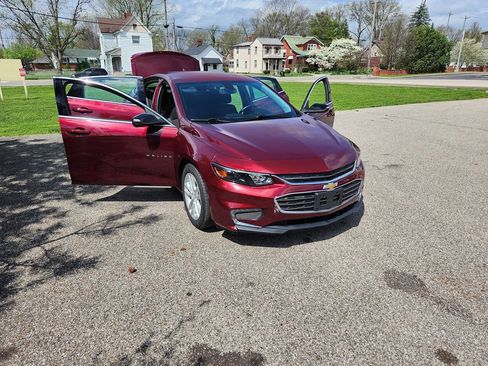 Used 2016 Chevrolet Malibu LT image 17