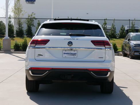 Used 2020 Volkswagen Atlas Cross Sport SEL AWD/4WD image 8