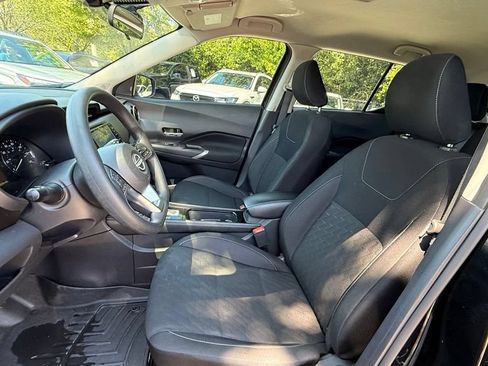 Used 2024 Nissan Kicks SV FWD image 20