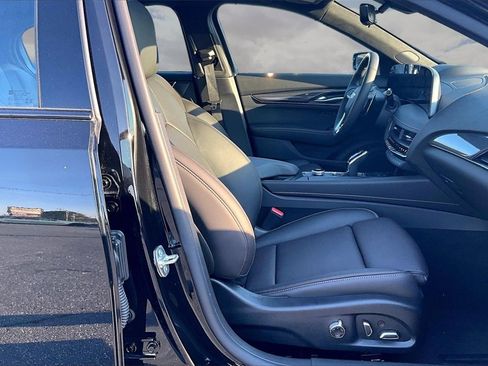 Used 2025 Cadillac CT5 V image 29